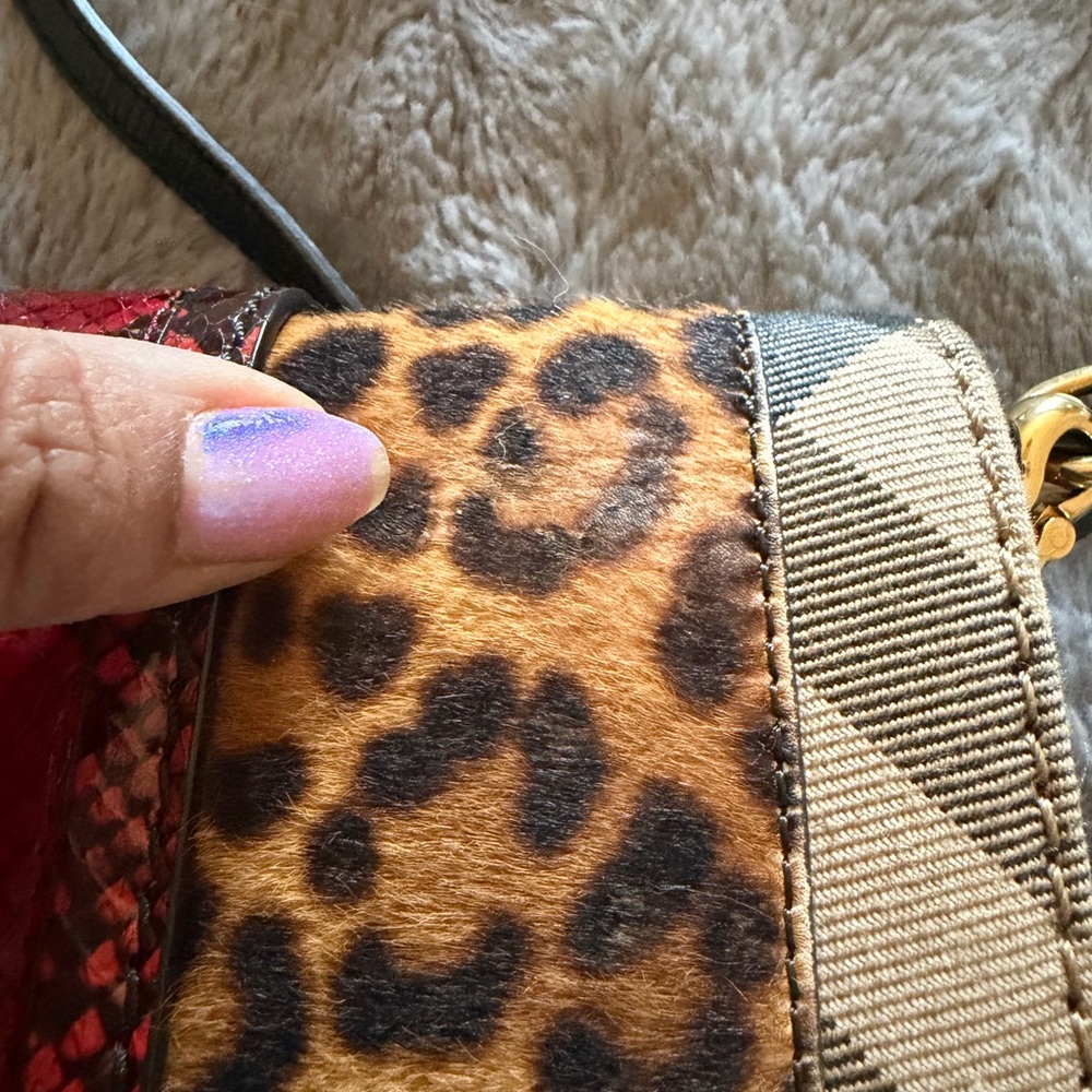 Preloved Burberry Leopard Print Crossbody Bag great condition original dust bag - Picture 5 of 10